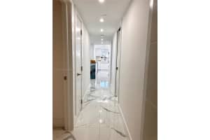 2457 Collins Ave APT 408, Miami Beach, FL 33140, - MLS#A11937824