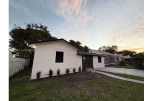 854 NW 76th St, Miami, FL 33150, - MLS#A11937853
