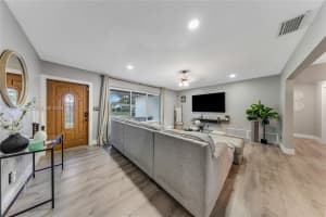 8331 NW 18th St, Pembroke Pines, FL 33024, - MLS#A11937884