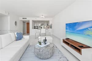 400 South Pointe Dr APT 906, Miami Beach, FL 33139, - MLS#A11937917