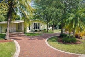 12501 Sw 90th Ave Miami, FL 33176 - MLS#A11937927