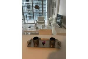 495 Brickell Ave 4406, Miami