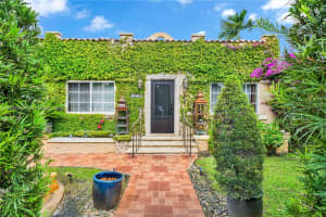 4739 Sw 5th St, Miami