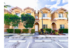 5906 Woodlands Blvd, Tamarac