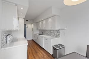 1000 W Island Blvd 807 Aventura, FL 33160 - MLS#A11938065