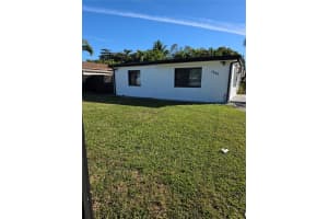 1490 Ne 147th St, Miami