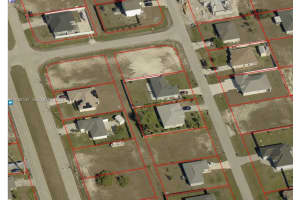 2129 Santa Barbara Blvd N, Cape Coral 2129 Santa Barbara Blvd N, Cape Coral