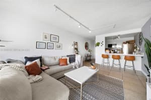 2150 SW 16th Ave APT 402, Miami, FL 33145, - MLS#A11938143