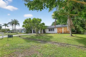770 SE Hollahan Ave, Port St. Lucie, FL 34983, - MLS#A11938145