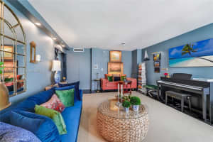 2555 Collins Ave PH 114, Miami Beach, FL 33140, - MLS#A11938150