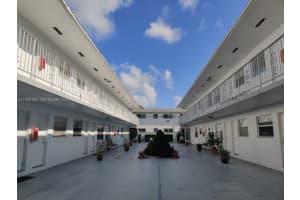 2826 Van Buren St APT 8, Hollywood, FL 33020, - MLS#A11938160