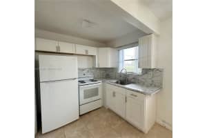 2826 Van Buren St APT 8, Hollywood, FL 33020, - MLS#A11938160