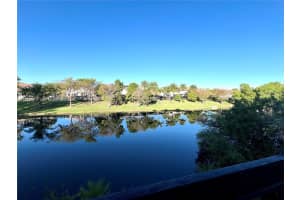 10315 NW 9th St Cir APT 207, Miami, FL 33172, - MLS#A11938172