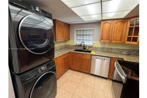 7521 W Sunrise Blvd A2 Plantation, FL 33313 - MLS#A11938182