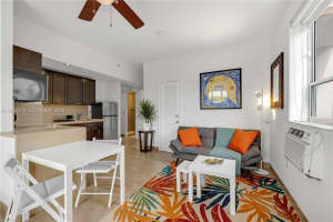 255 W 24th St 542, Miami Beach