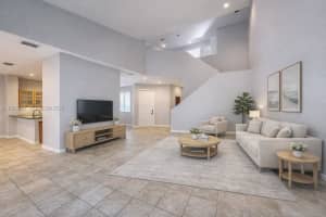 15827 SW 12th St, Pembroke Pines, FL 33027, - MLS#A11938228