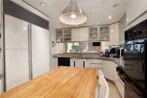 445 Grand Bay Dr APT 215, Key Biscayne, FL 33149, - MLS#A11938229