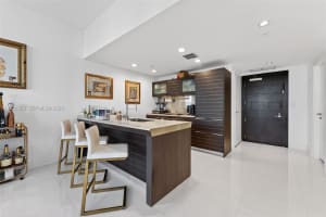 200 Biscayne Blvd Way APT 4414, Miami, FL 33131, - MLS#A11938263