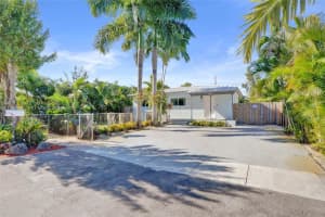 1713 NW 8th Ave, Fort Lauderdale, FL 33311, - MLS#A11938287