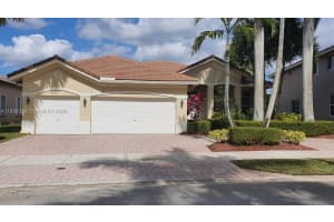 2408 Deer Creek Rd Weston, FL 33327 - MLS#A11938294