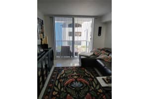 5091 Nw 7th St 211, Miami