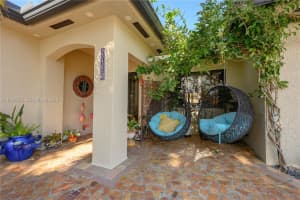 8935 Nw 164th St Miami Lakes, FL 33018 - MLS#A11938326