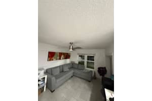 8450 Nw 7th St, Pembroke Pines 8450 Nw 7th St, Pembroke Pines