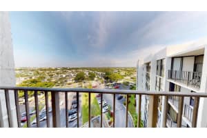 1000 Parkview Dr 1023 Hallandale Beach, FL 33009 - MLS#A11938344