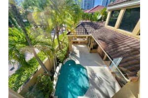 3728 NE 208th Terrace, Miami, FL 33180, - MLS#A11938368