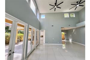 3728 NE 208th Terrace, Miami, FL 33180, - MLS#A11938368