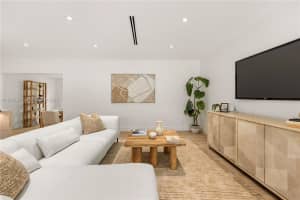 6011 Maynada St, Coral Gables, FL 33146, - MLS#A11938381