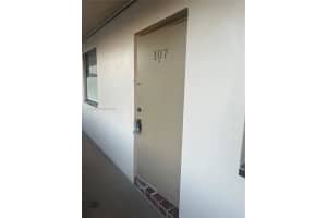 10402 Sunrise Lakes Blvd 107, Sunrise