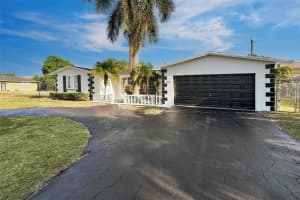 860 NW 207th St #0, Miami, FL 33169, - MLS#A11938425