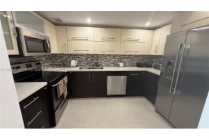 100 Bayview Dr APT 807, Sunny Isles Beach, FL 33160, - MLS#A11938444