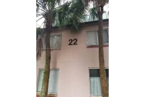 13952 Sw 91st Ter 13952 Miami, FL 33186 - Off Market