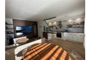 1860 Venice Park Dr 105 North Miami, FL 33181 - MLS#A11938468