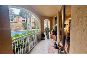 3001 NE 185th St APT 112, Aventura, FL 33180, - MLS#A11938472