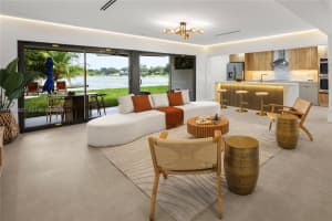 10415 Sw 87th Ave, Miami