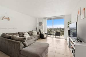2350 NE 135th St APT 1006, North Miami, FL 33181, - MLS#A11938583