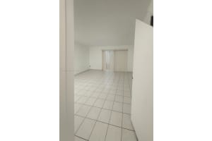 8170 NW 10th St APT 2, Miami, FL 33126, - MLS#A11938716