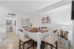 18101 Nw 68th Ave B105 Hialeah, FL 33015 - MLS#A11938726