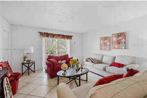 18101 Nw 68th Ave B105 Hialeah, FL 33015 - MLS#A11938726