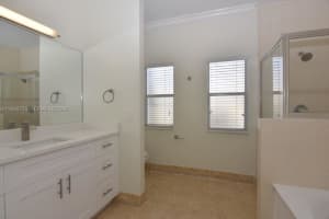 15888 Sw 138th Ter Miami, FL 33196 Sold 02/01/26