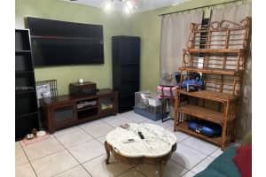 17 E 50th Pl Hialeah, FL 33013 - MLS#A11938770