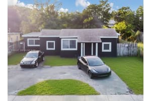 649 Nw 24th Ave Fort Lauderdale, FL 33311 - MLS#A11938847