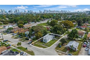 1244 Nw 45th St, Miami