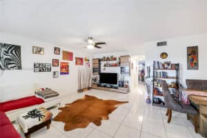 541 Blue Heron 205c, Hallandale Beach