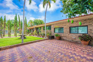 110 Shore Dr W, Miami, FL 33133, - MLS#A11938877