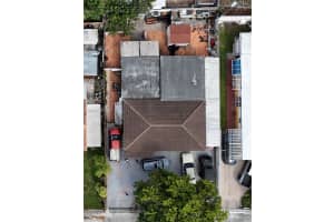 825 E 9th Ln Hialeah, FL 33010 - MLS#A11938878