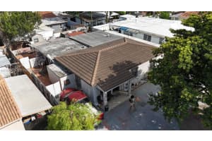 825 E 9th Ln Hialeah, FL 33010 - MLS#A11938878